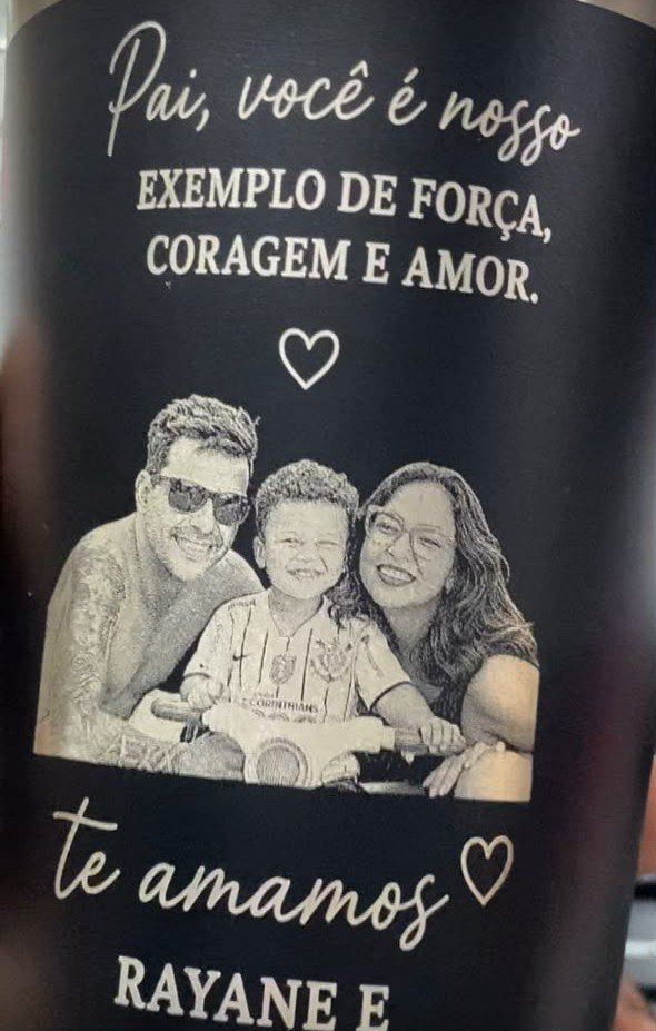 Peça gravada com fotogravação a laser